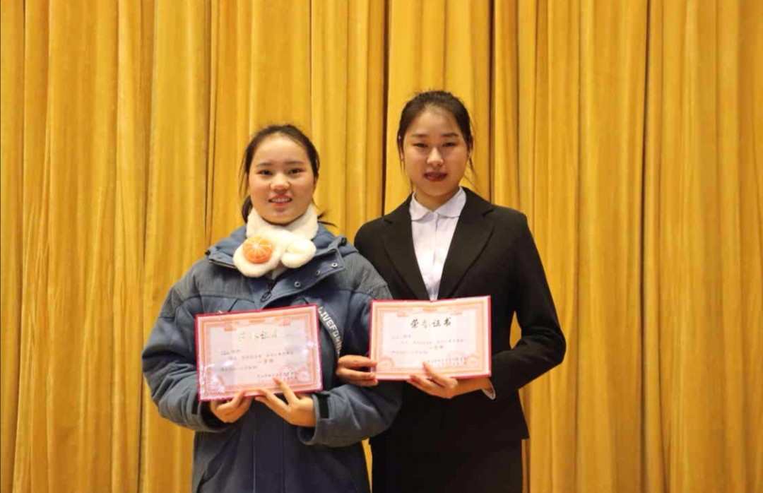 jiangzuo3.jpg jiangzuo3.jpg